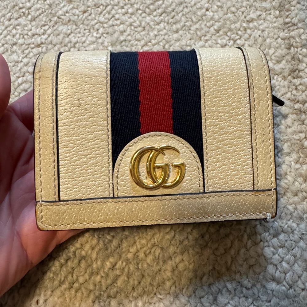 Gucci Cream and Black Women's compact Wallet